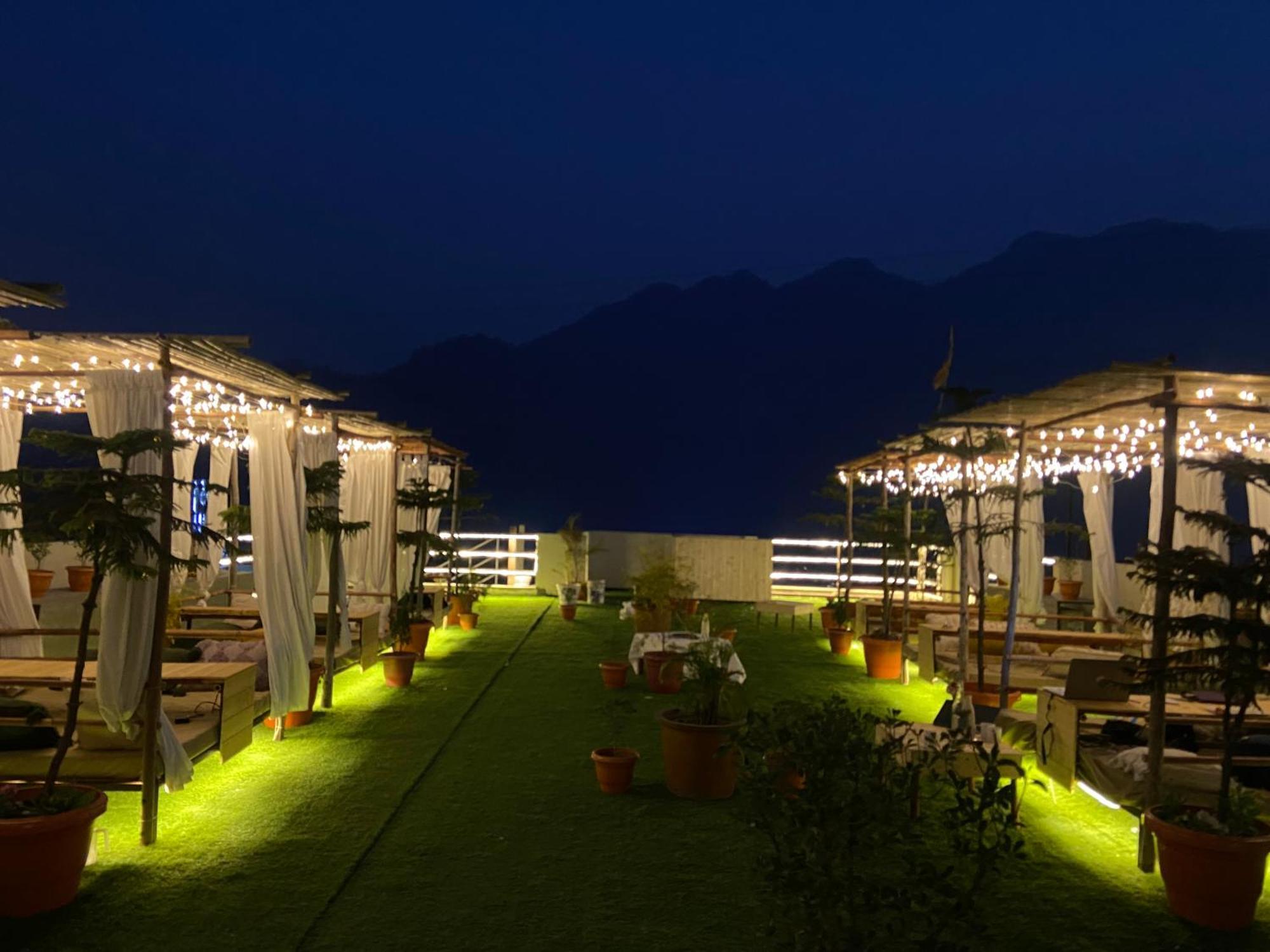Hotel Aqua Vibes Rishikesh Ngoại thất bức ảnh