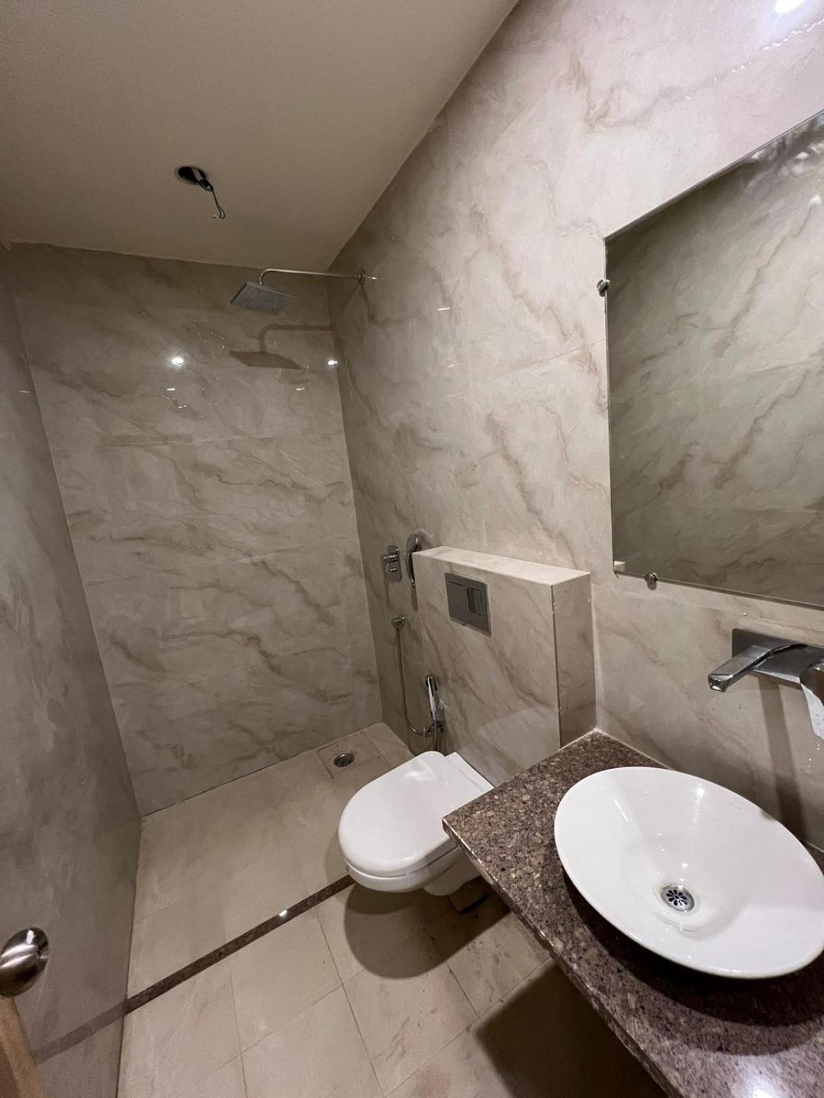 Hotel Aqua Vibes Rishikesh Ngoại thất bức ảnh